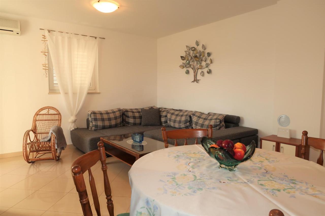 Nikas1 Rabac Appartement Buitenkant foto