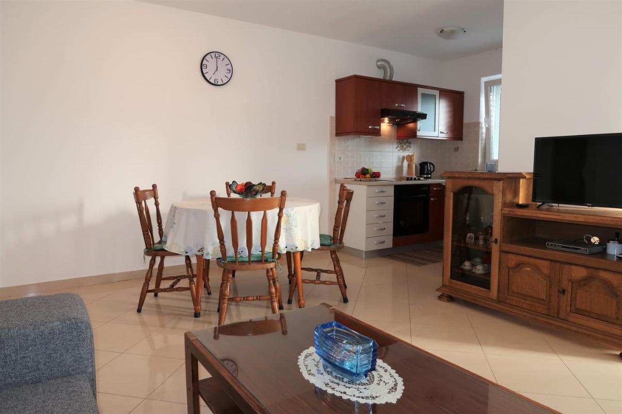 Nikas1 Rabac Appartement Buitenkant foto