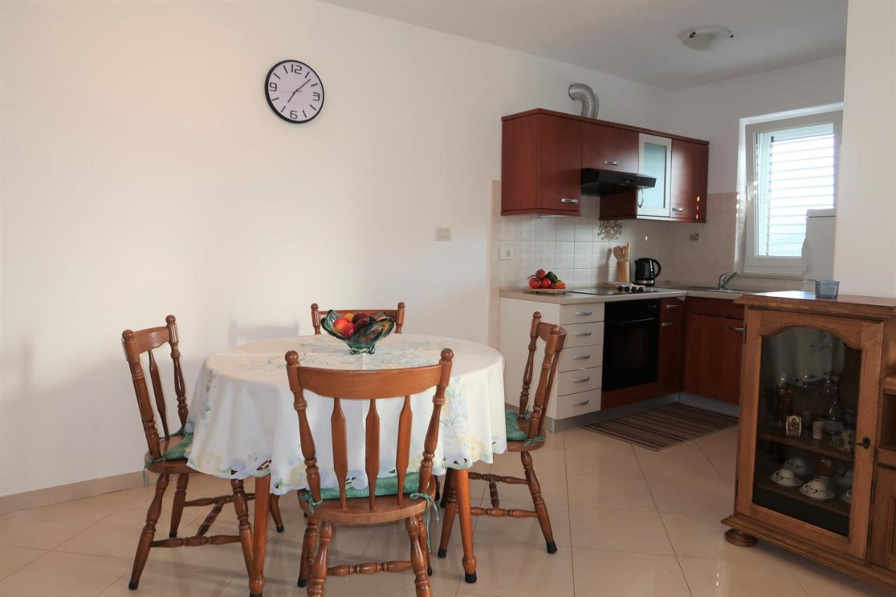 Nikas1 Rabac Appartement Buitenkant foto