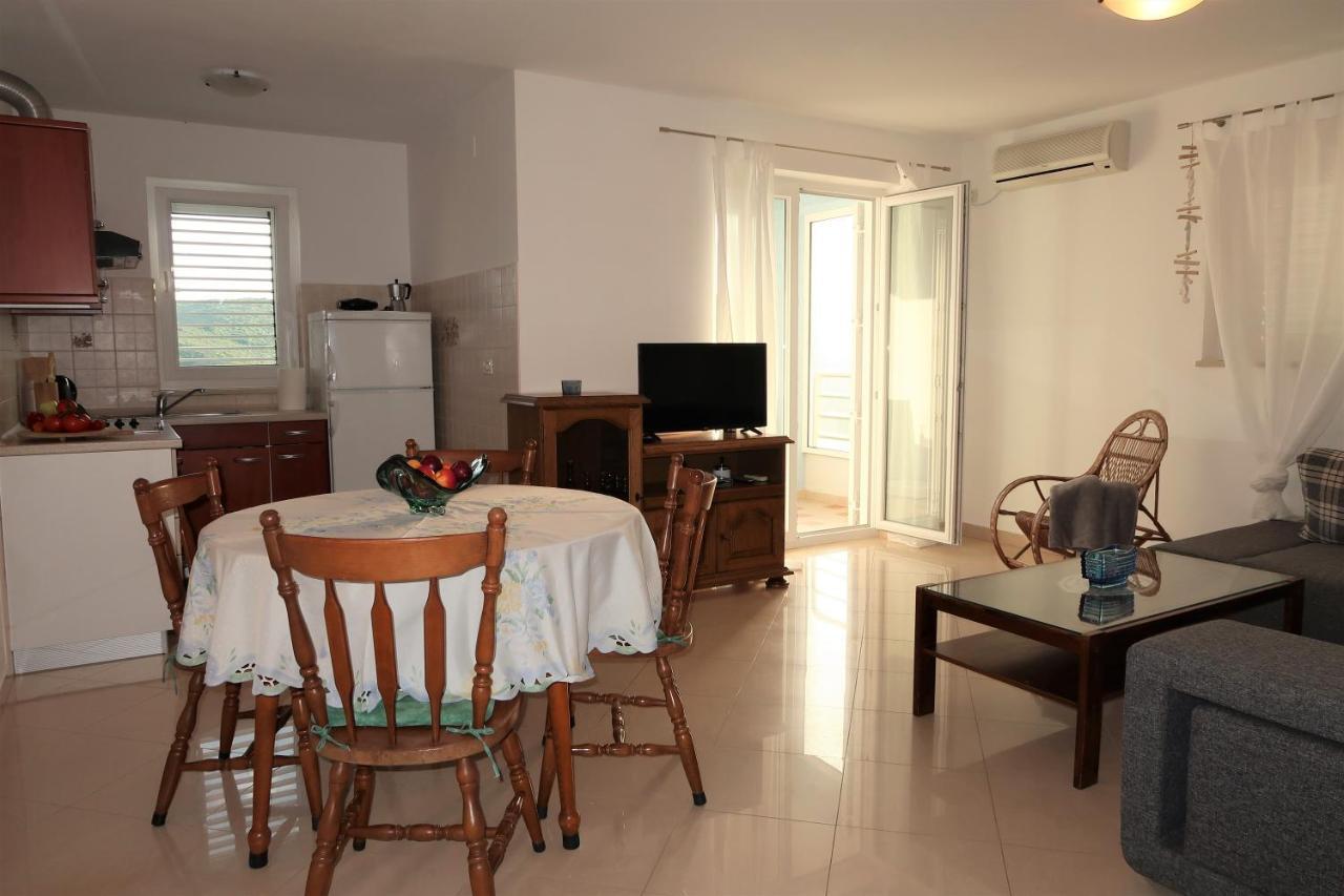 Nikas1 Rabac Appartement Buitenkant foto